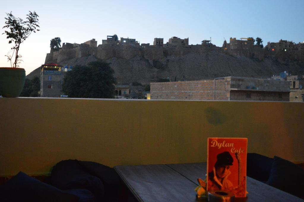 Dylan Cafe & Guest House Jaisalmer Exterior photo